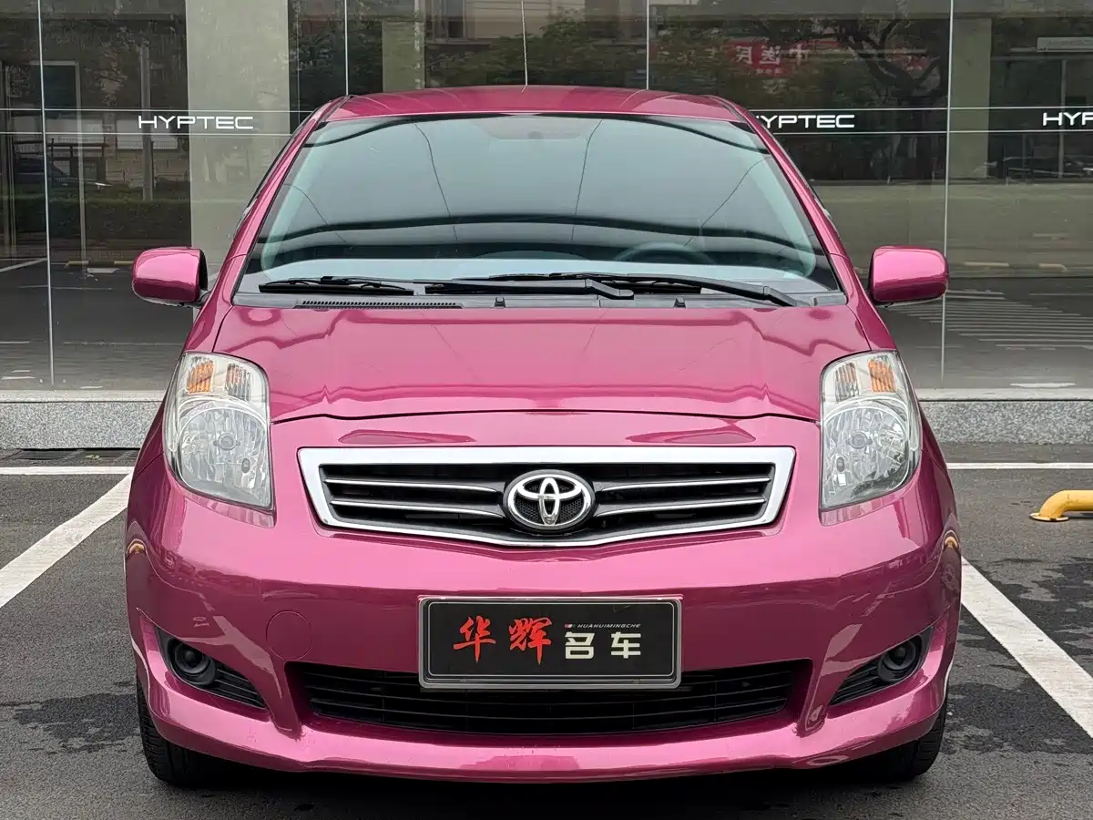 Toyota Yaris 2012 2011 1.6E Auto Charm Edition