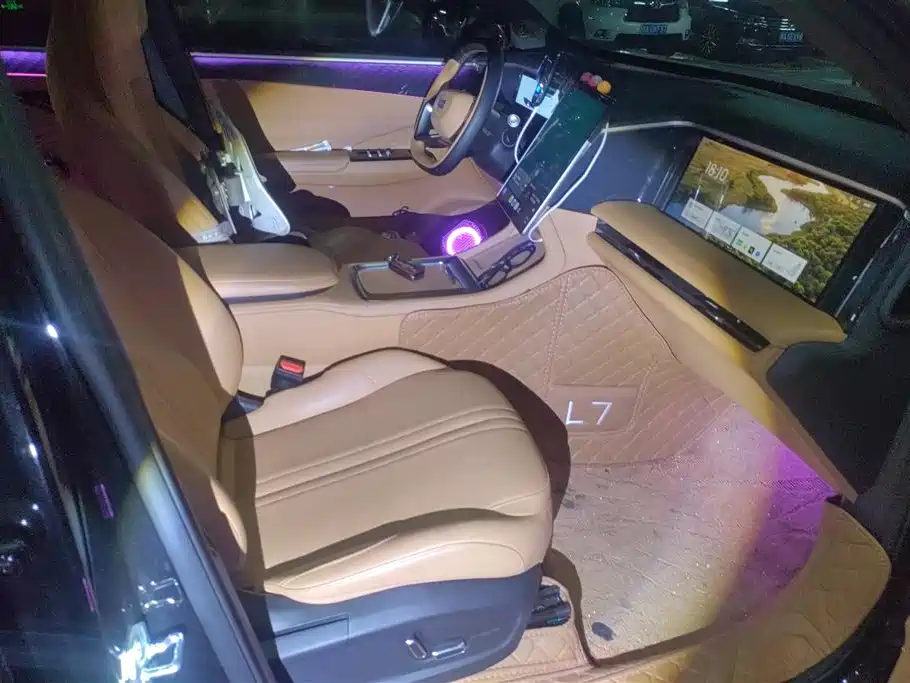 GEELY GALAXY GALAXY L7