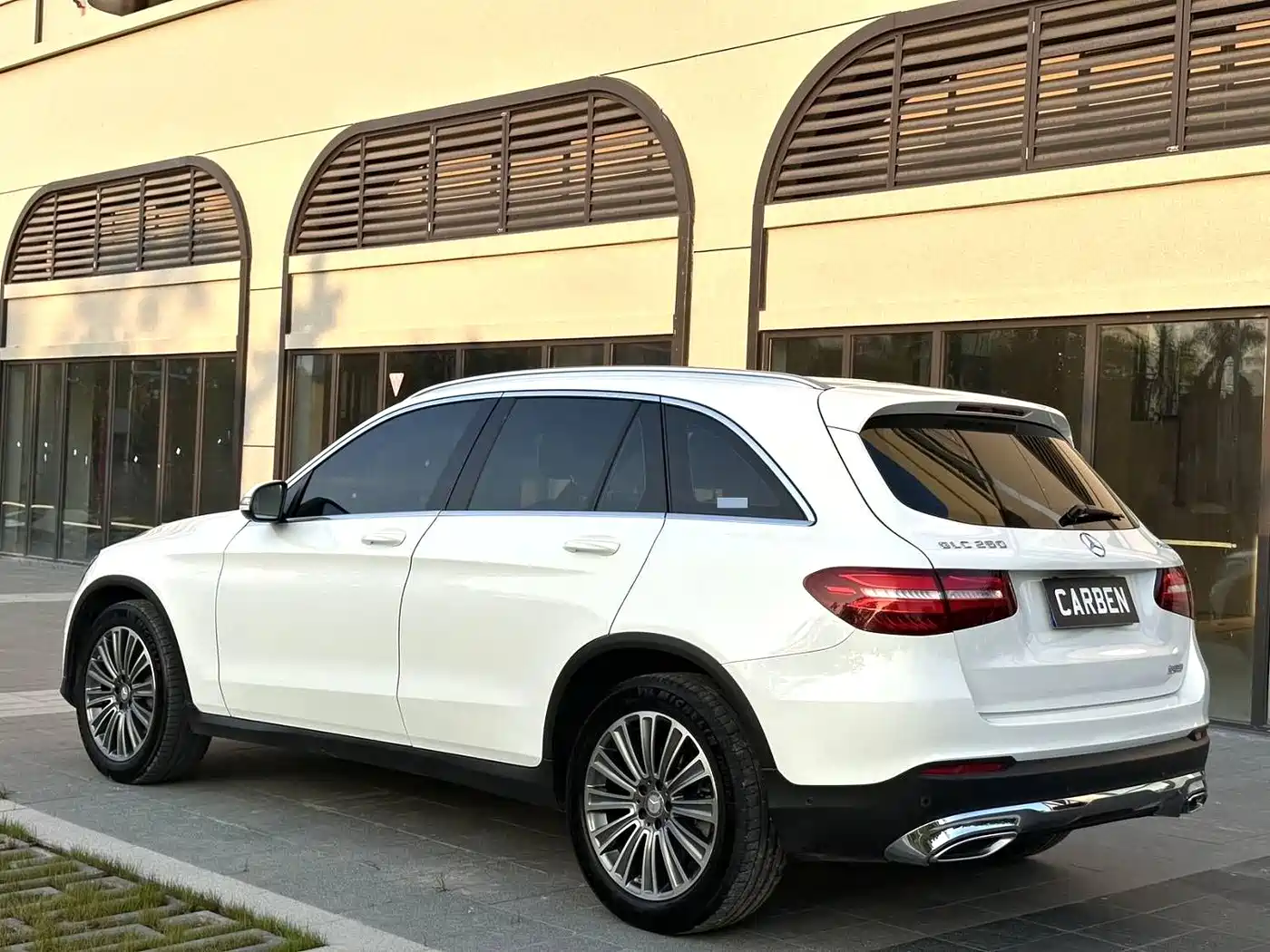 Mercedes-Benz GLC 2016 GLC 260 4MATIC Dynamic фото 4