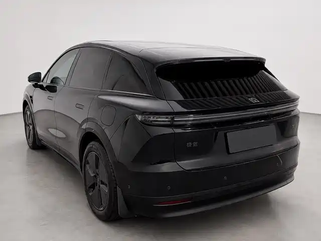 Li Auto i6 2025 2025 2WD Base Model
