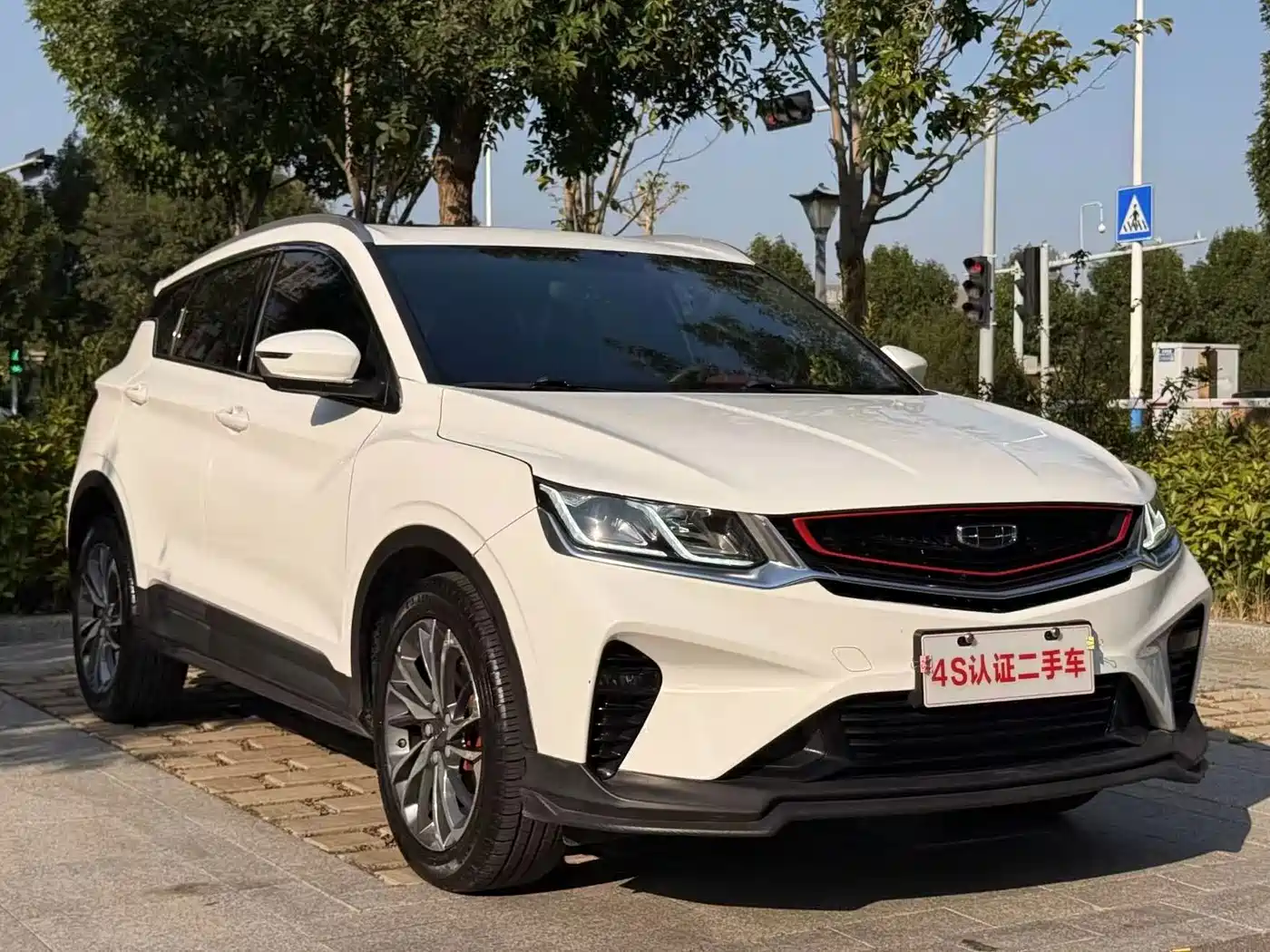 Geely Coolray 2020 2019 260T DCT Knight China VI