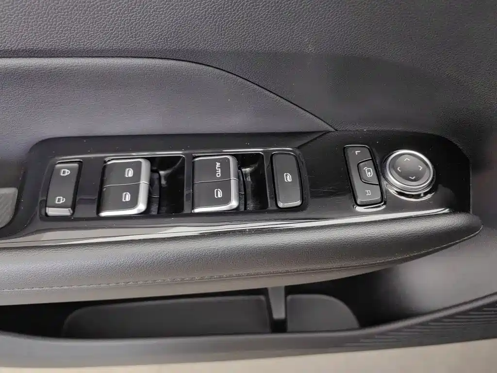 Wuling Motors Wuling Xingguang 2024 2023 70 Standard Edition