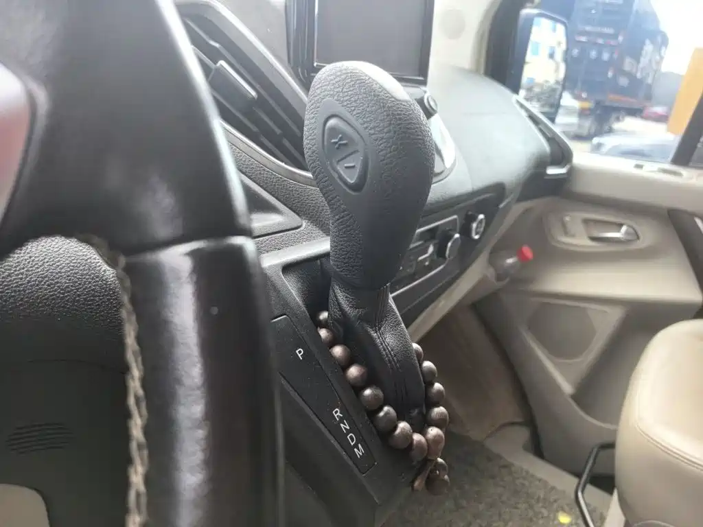 Ford Tourneo 2018 2017 2.0T Automatic Smart Elite Edition