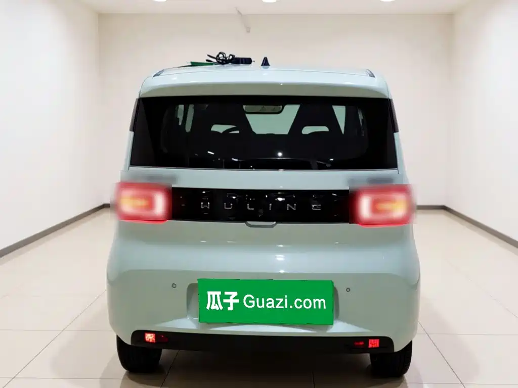 Photo 5 - Wuling Motors Hongguang MINIEV