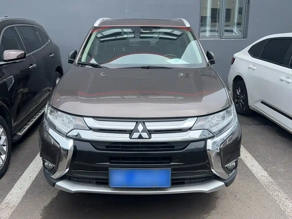 Mitsubishi Outlander 2017 2016 2.4L 4WD Elite Edition 5-seater