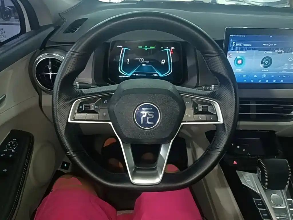 BYD Yuan Pro 2022 2021 401KM Luxury Model