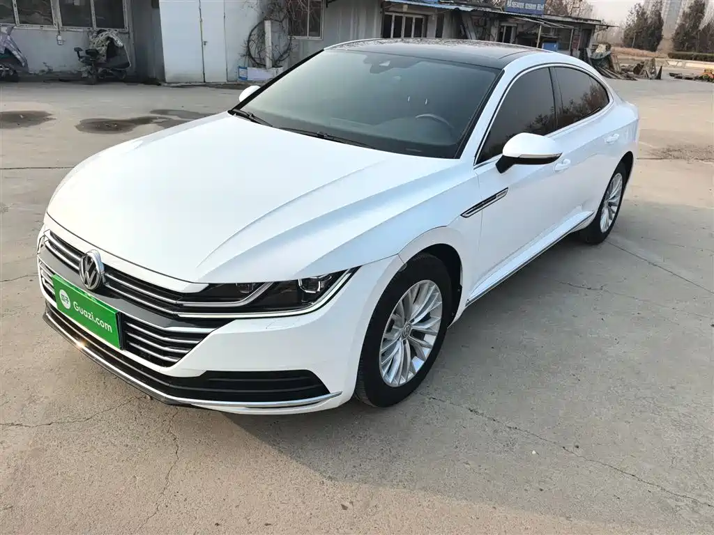 Volkswagen FAW-Volkswagen CC 2019 330TSI Charming Appearance (China V) фото 2