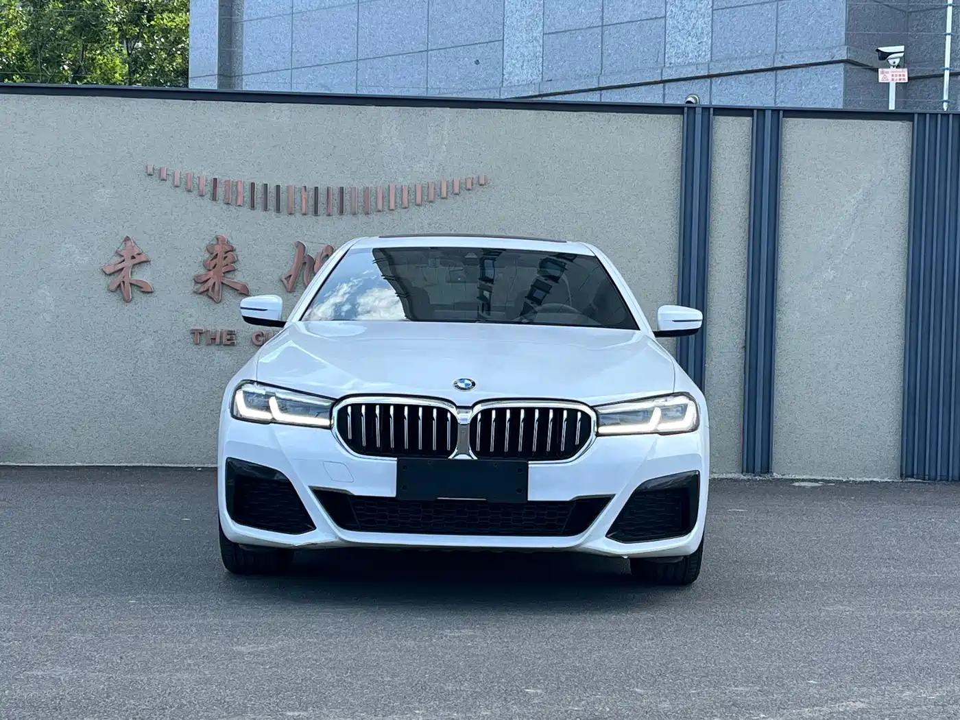 BMW 5 Series 2021 525Li M Sport Package фото 2