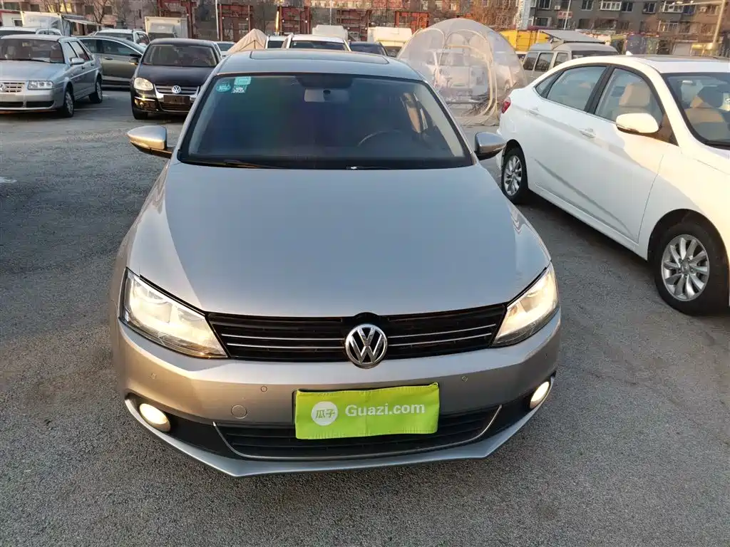 Volkswagen Sagitar 2014 1.4TSI Automatic Luxury фото 3