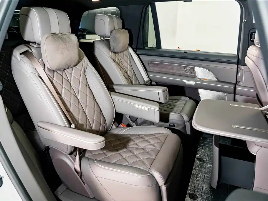 NIO ES8 2026 2025 Model 6-Seat Executive Luxury Edition