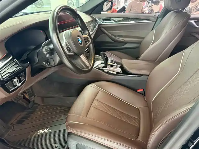 BMW 5 Series 2022 525Li M Sport Package — фото 5