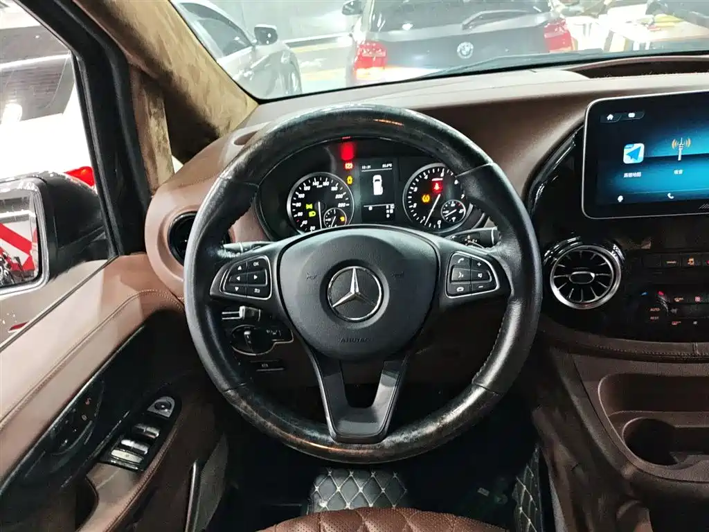 Mercedes-Benz Vito 2021 2.0T Elite 7-Seater фото 3