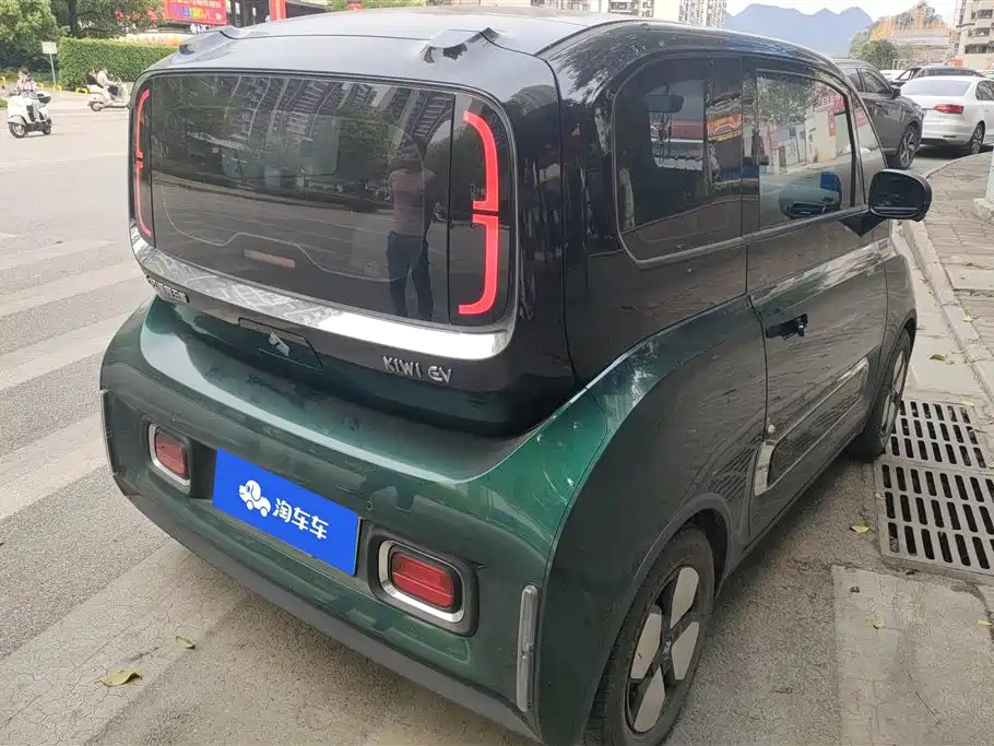 BAOJUN KIWI EV