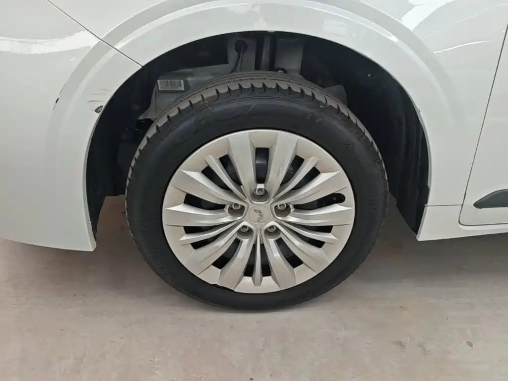 Wuling Motors Wuling Jiachen 2023 2022 1.5L Manual Joy Elite