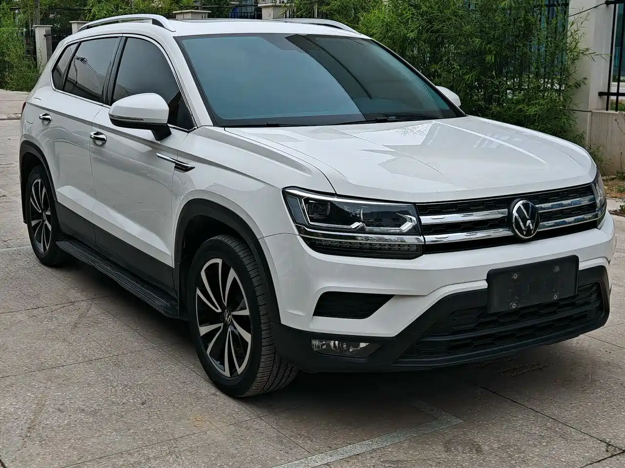 Volkswagen Tharu 2022 280TSI FWD Luxury Edition фото 3