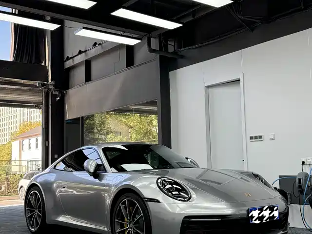 Porsche 911 Carrera 3.0T