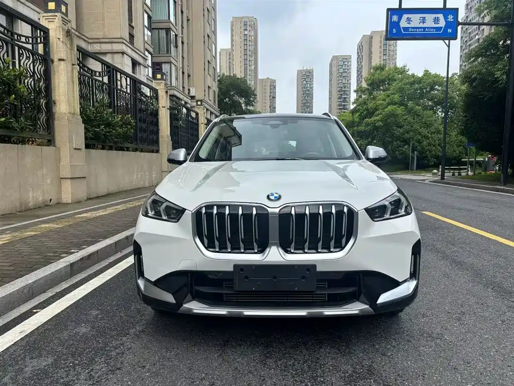 BMW X1 2023 sDrive20Li X Design Package фото 2