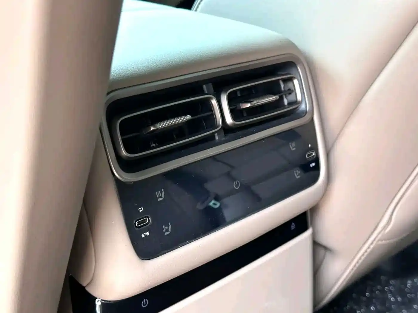 Li Auto i6 2026 2025 4WD Base Model