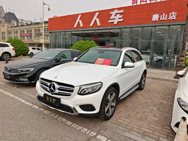 MERCEDES-BENZ GLC