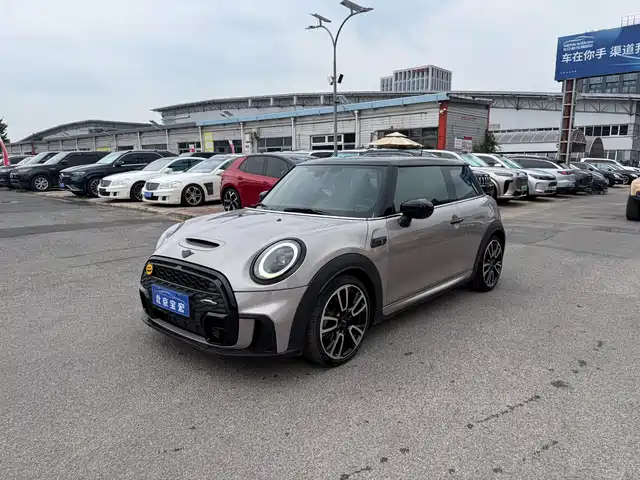 Mini MINI 2.0T COOPER S, Артист