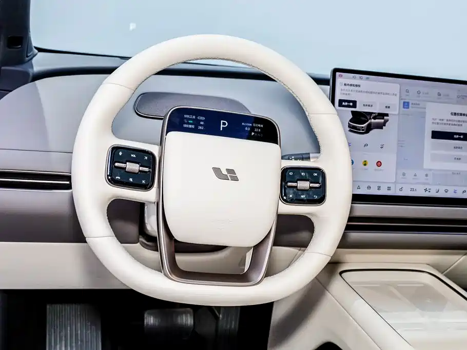 Li Auto i6 2025 2025 2WD Base Model