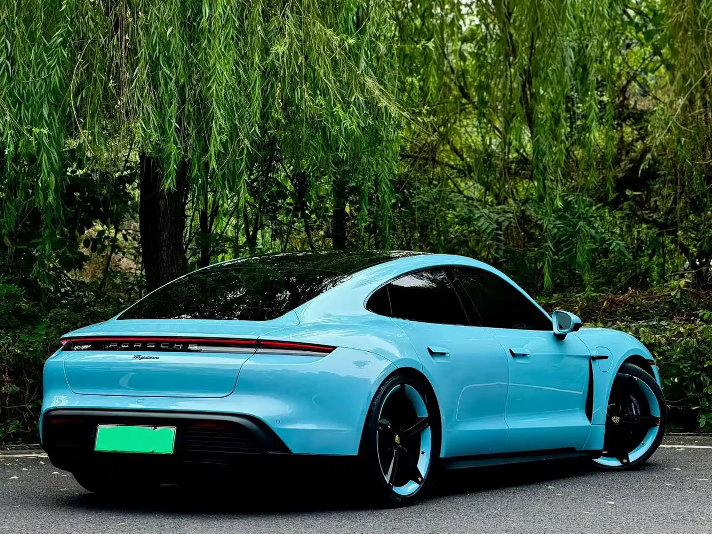 Porsche Taycan 2021 2020 Taycan