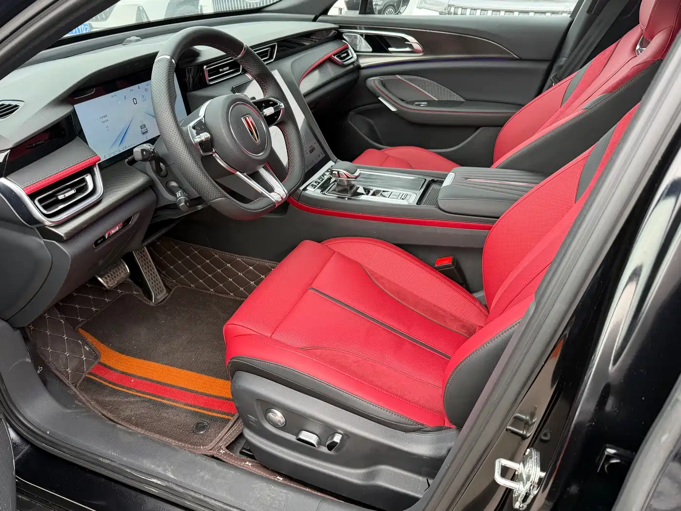 Hongqi H6 2024 Model 2.0T Elegance Edition фото 4