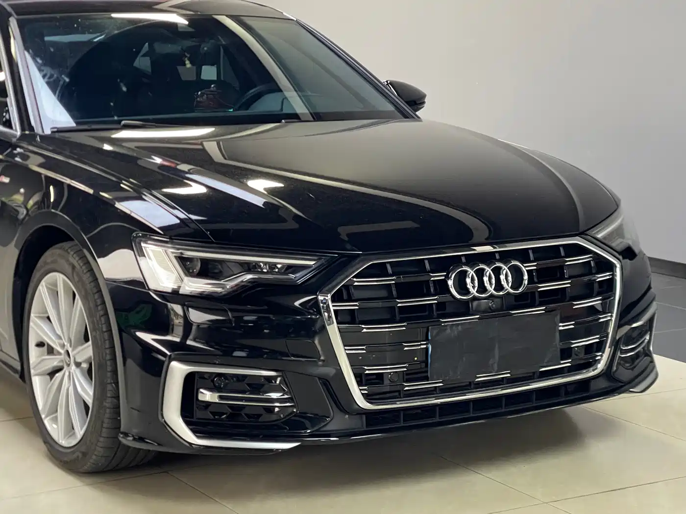 Audi A6L 2023 45 TFSI Premium Selection Dynamic фото 4