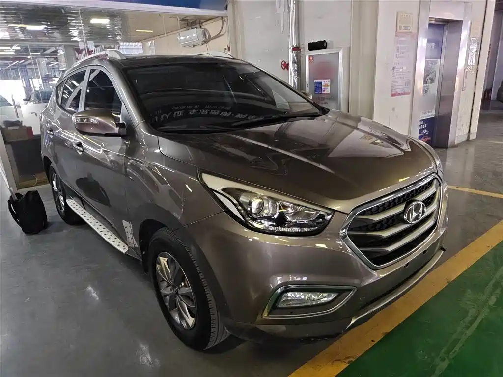 Hyundai Beijing Hyundai ix35 2015 2.0L Automatic 2WD Comfort China IV фото 4