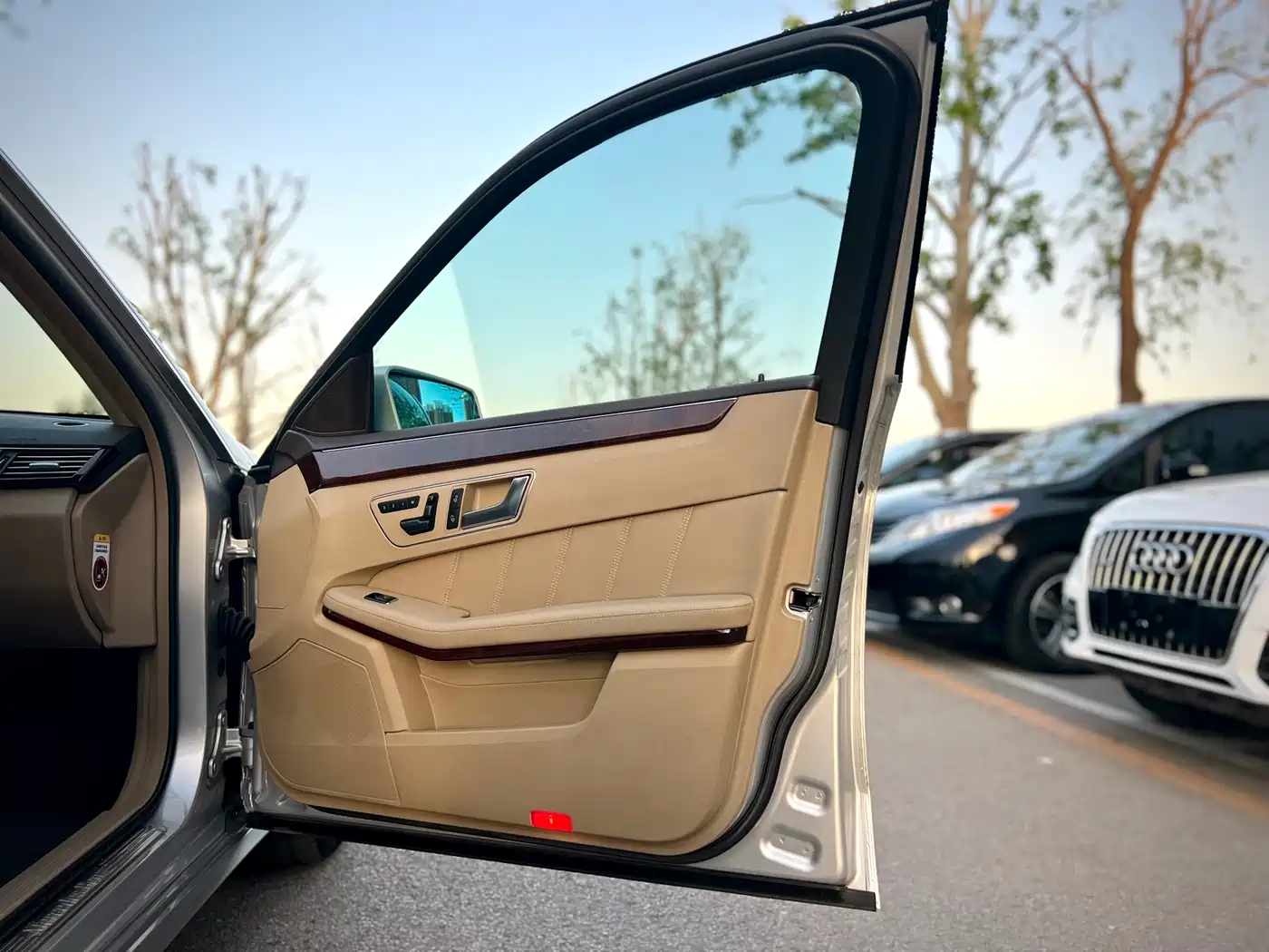 Mercedes-Benz E-Class 2011 E 300 L Elegance фото 25