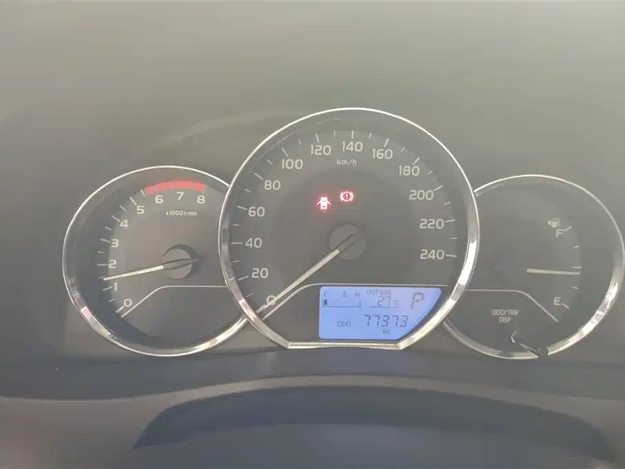 Toyota Levin 2018 185T CVT Premium Edition China V фото 14