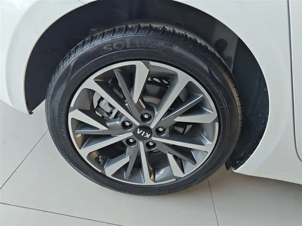 Kia K3 2021 1.5L CVT Fashion Edition фото 26