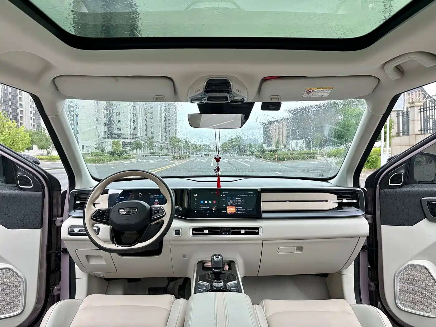 Geely ICON 2024 2025 Linglong 1.5TD Golden Joy Edition