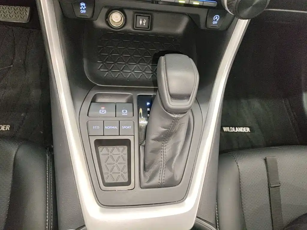 Toyota Wildlander 2021 2022 2.0L CVT FWD Leading Edition