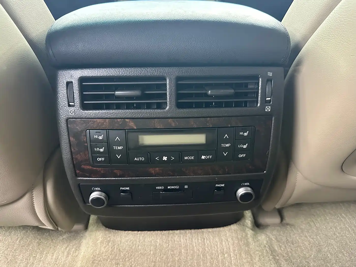 Toyota Land Cruiser 2011 2010 Model 4.7L Automatic VX