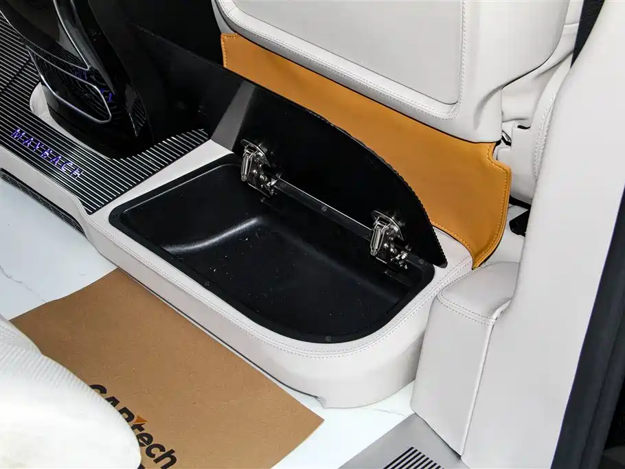 Mercedes-Benz Vito 2023 2.0T Elite 7-Seater фото 29
