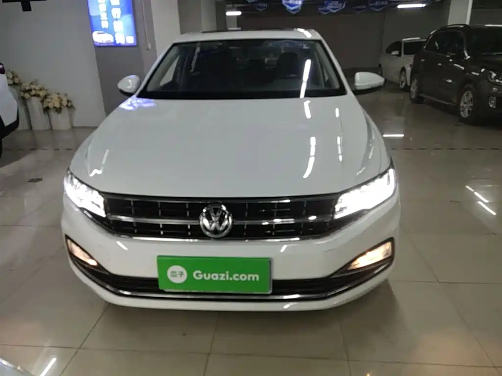 Volkswagen Bora 2019 Facelift 1.5L Automatic Comfort China VI фото 3