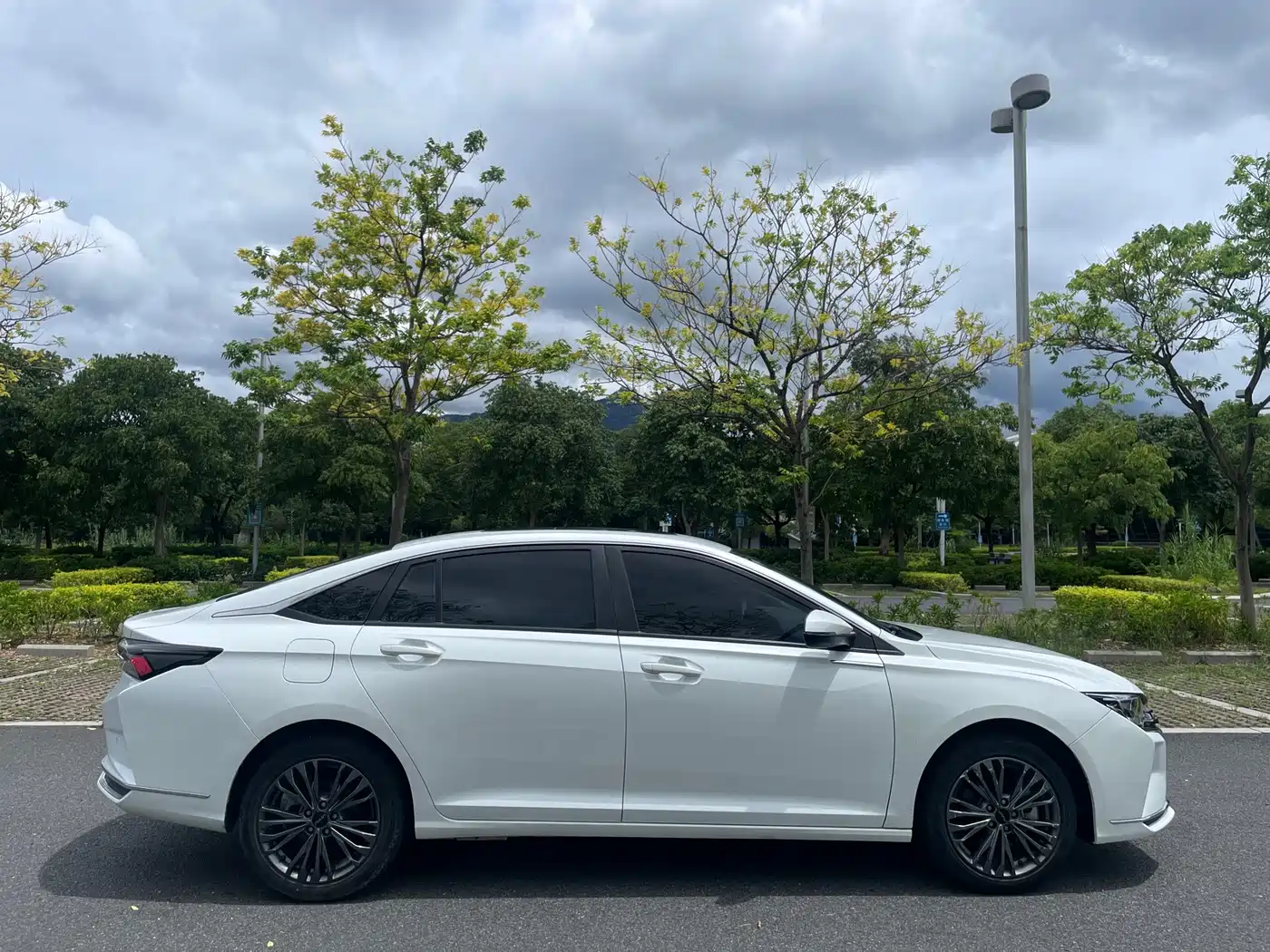 Dongfeng Aeolus Yixuan MAX 2023 2023 1.5T Super Dad Edition