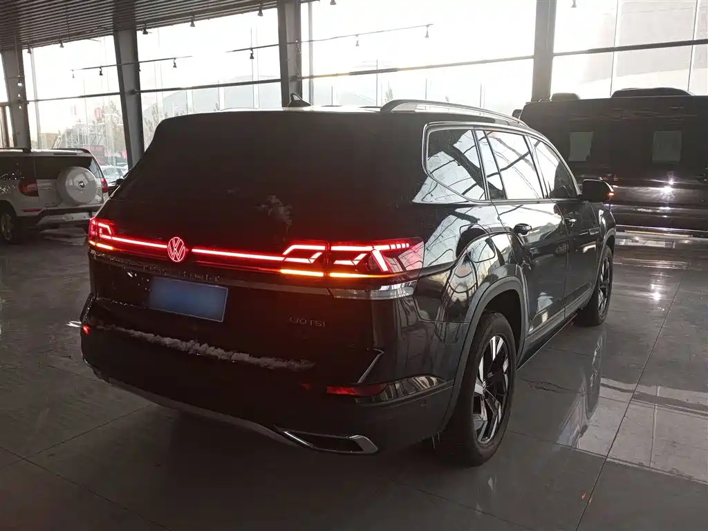Volkswagen Teramont 2022 330TSI 2WD Luxury фото 6