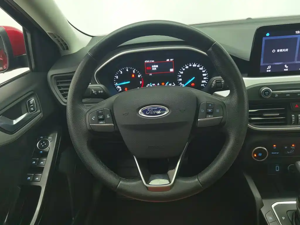 Photo 11 - Ford Focus