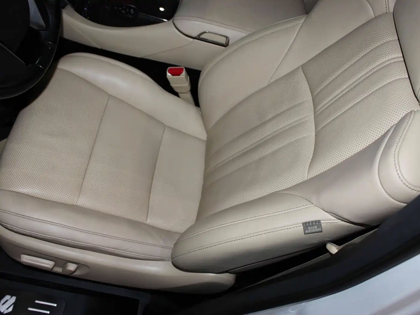 Toyota Alphard 2020 Hybrid 2.5L Premium Edition фото 16