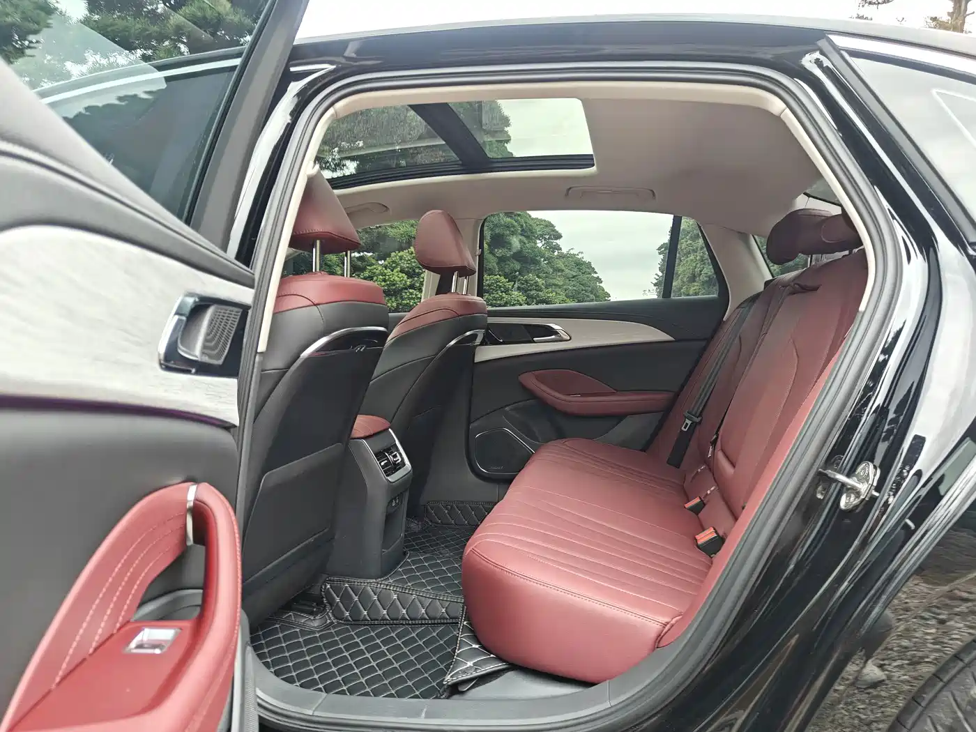 Hongqi H5, миниатюра 9