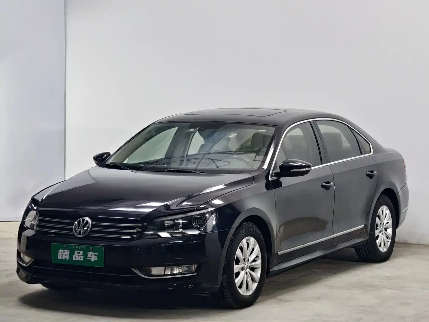 Фото 1 - Volkswagen Passat