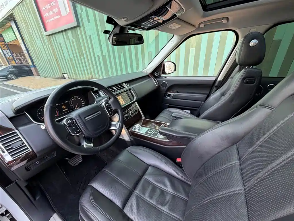 Land Rover Range Rover 2014 Facelift 3.0 SC V6 Vogue фото 3