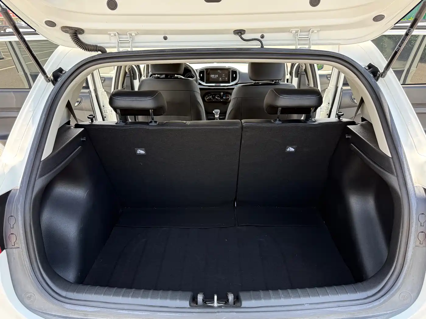 Kia KX1 2021 1.4L Automatic Fun Edition фото 13