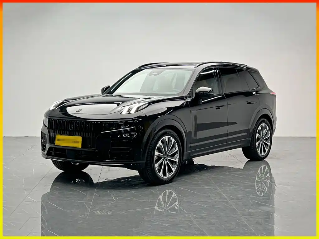 Photo 1 - Lynk & Co 09