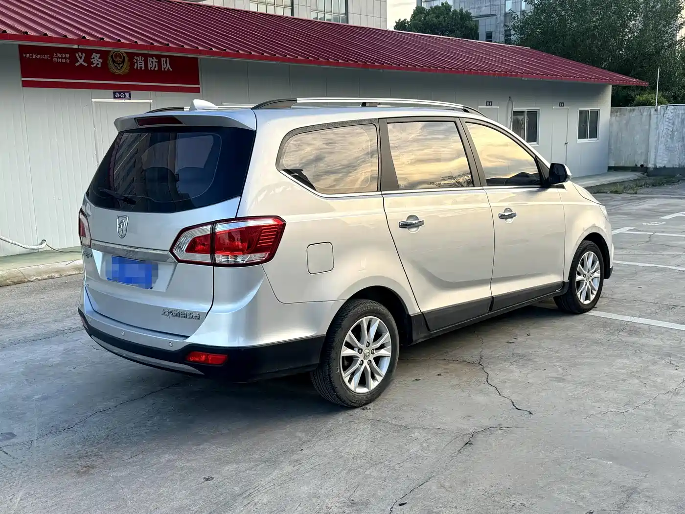 Baojun 730 2015 2014 1.5L Manual Comfort 7-seater