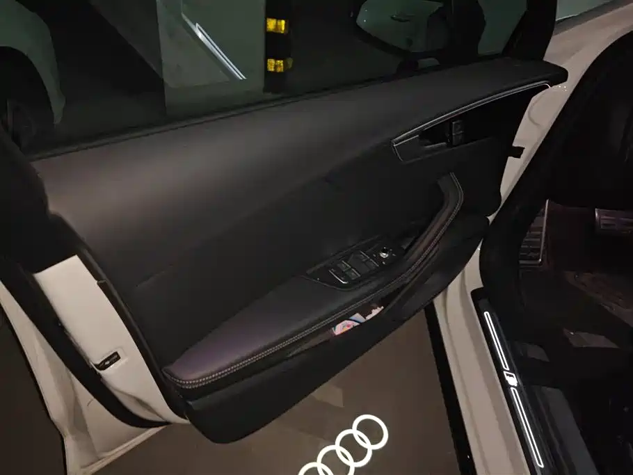 Audi A4L 2024 40 TFSI Luxury Dynamic фото 7