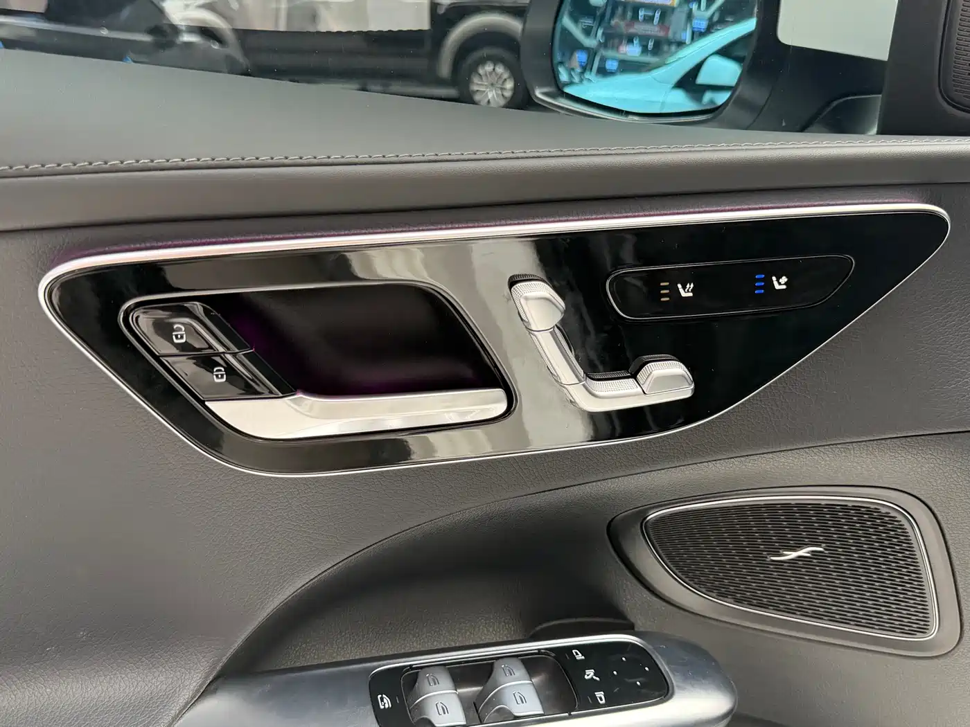 Mercedes-Benz C-Class 2025 C 200 L Sport Edition фото 5