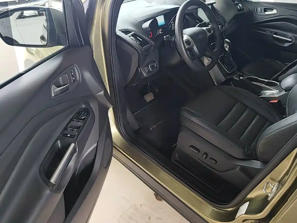 Ford Kuga 2015 2015 2.0L GTDi 4WD Premium